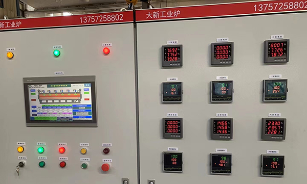 發(fā)往杭州的600×1000加熱爐安裝調試完成